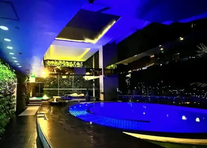 The Gramercy Residences By Season Staycation Ph 4*