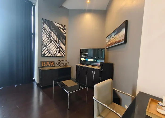 The Gramercy Residences By Season Staycation Ph 4*